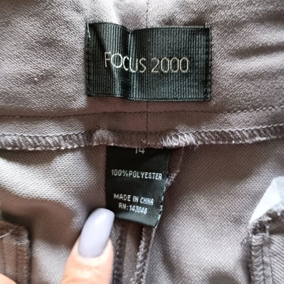 Focus 2000 Grey Shark Dress Pants Women’s Size 14 Straight Leg NWT Flattering - Picture 8 of 9